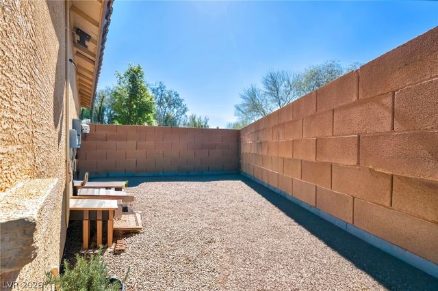 10372 Hawks Wing Street, Las Vegas, NV 89178