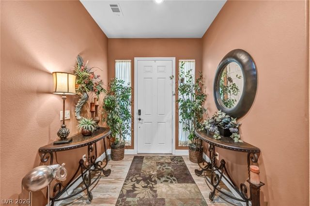 10372 Hawks Wing Street, Las Vegas, NV 89178