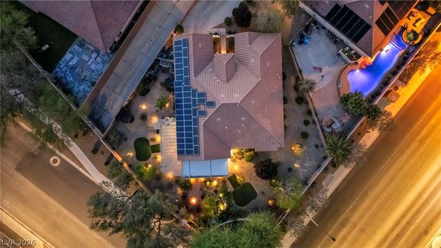 10372 Hawks Wing Street, Las Vegas, NV 89178