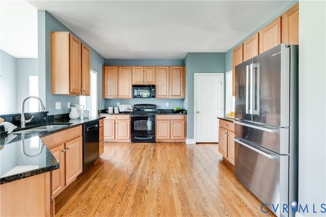 6442 Burnt Mills Ln, Moseley, VA 23120