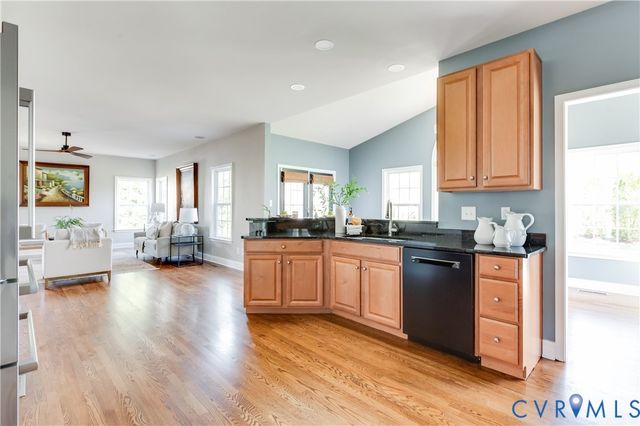 6442 Burnt Mills Ln, Moseley, VA 23120