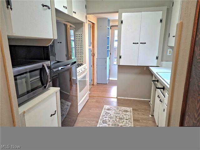1249 E 342nd Street, Eastlake, OH 44095