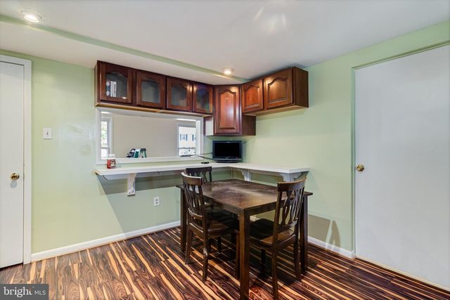 5 MOONCOIN CIR, Waldorf, MD 20602