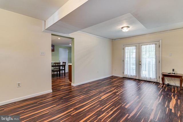 5 MOONCOIN CIR, Waldorf, MD 20602