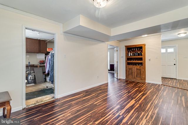 5 MOONCOIN CIR, Waldorf, MD 20602