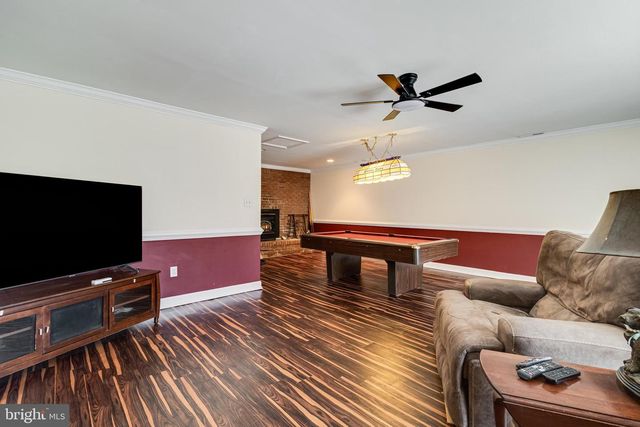 5 MOONCOIN CIR, Waldorf, MD 20602