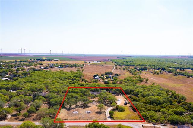 5712 Mockingbird, Mathis, TX 78368