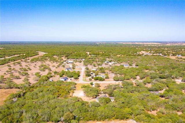 5712 Mockingbird, Mathis, TX 78368