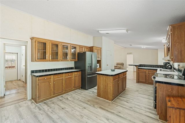 5712 Mockingbird, Mathis, TX 78368