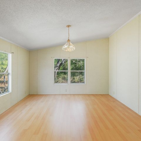 5712 Mockingbird, Mathis, TX 78368