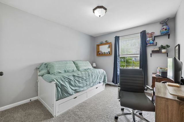 1388 Constitution Dr, Clarksville, TN 37042