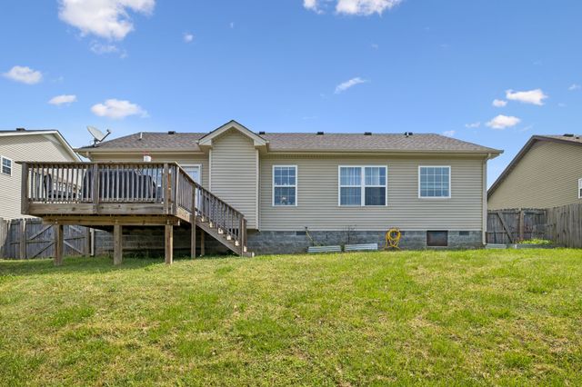 1388 Constitution Dr, Clarksville, TN 37042