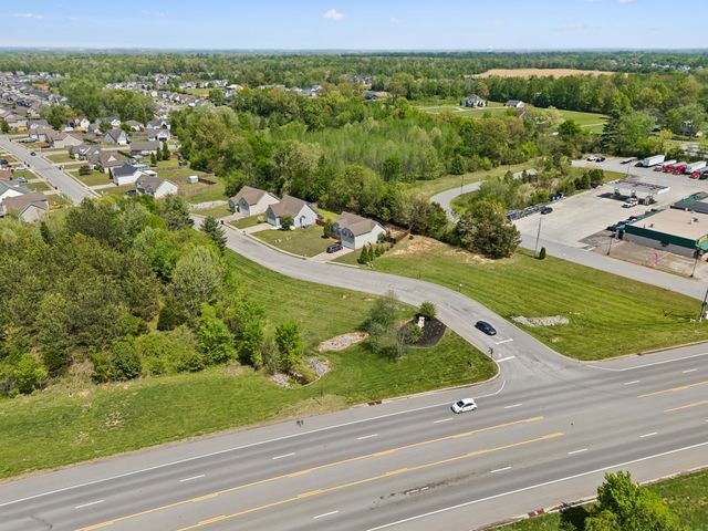 1388 Constitution Dr, Clarksville, TN 37042