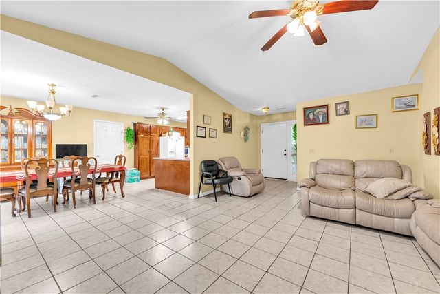 2200 K Street, Rogers, AR 72758