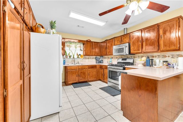 2200 K Street, Rogers, AR 72758