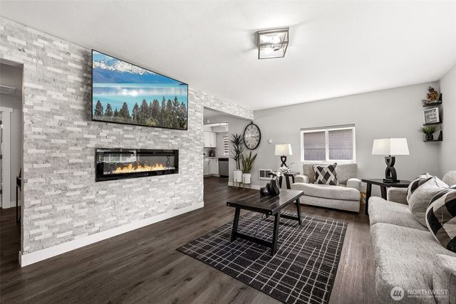 404 Nixon Street S, Roy, WA 98580