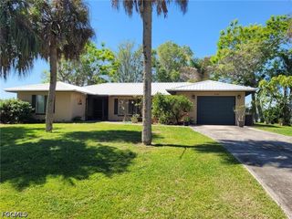 3145 Shell LN, Fort Denaud, FL 33935