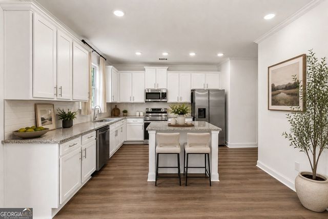 7332 Rocklin Lane, Flowery Branch, GA 30542