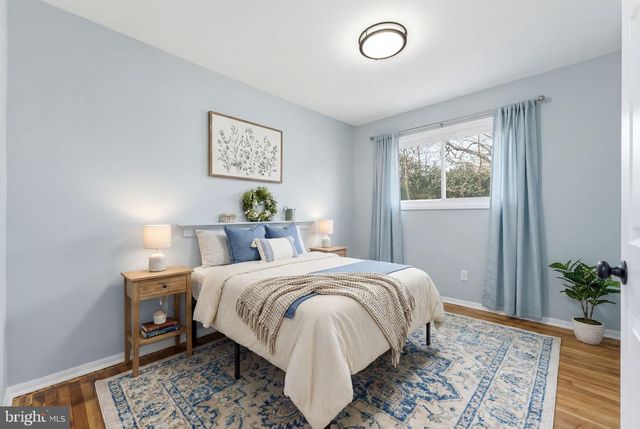 2 CHERRY RD, New Castle, DE 19720