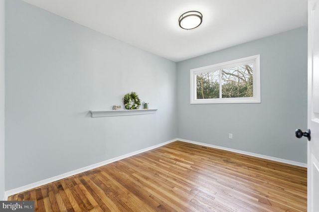 2 CHERRY RD, New Castle, DE 19720