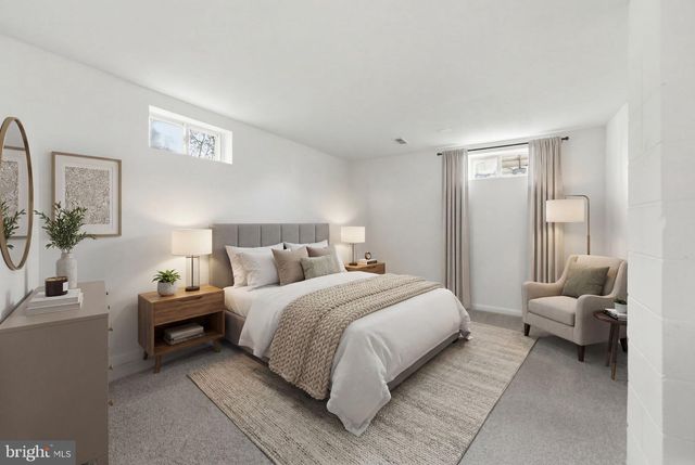 2 CHERRY RD, New Castle, DE 19720