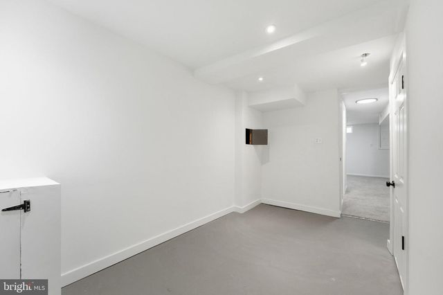 2 CHERRY RD, New Castle, DE 19720