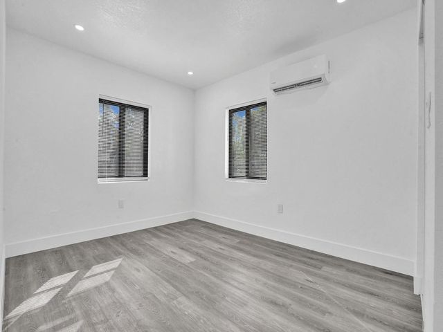 940 SW 28th St 1, Fort Lauderdale, FL 33315