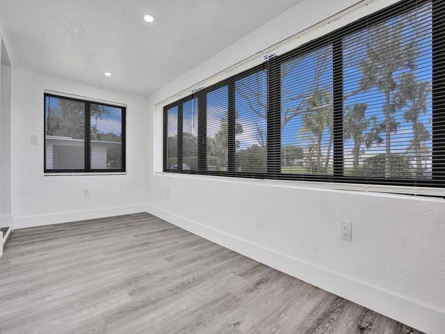 940 SW 28th St 1, Fort Lauderdale, FL 33315