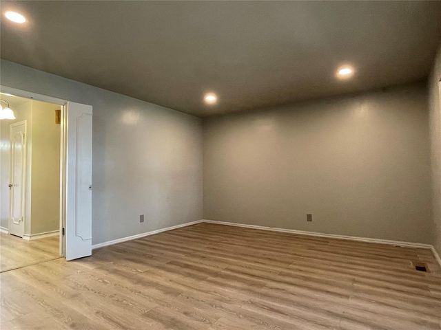 5913 Crestview Drive, Oklahoma City, OK 73105