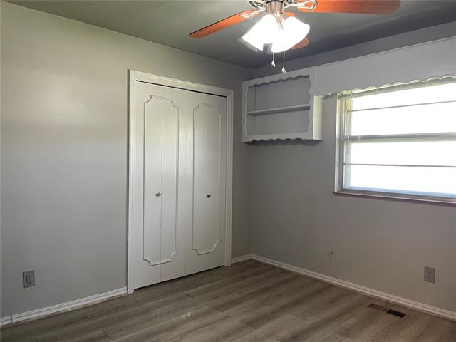 5913 Crestview Drive, Oklahoma City, OK 73105