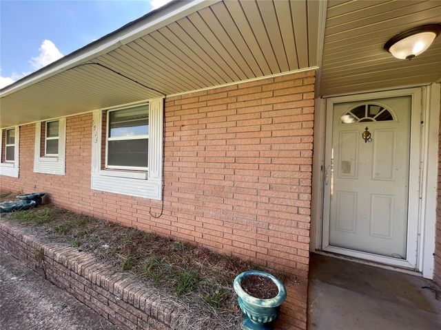 5913 Crestview Drive, Oklahoma City, OK 73105