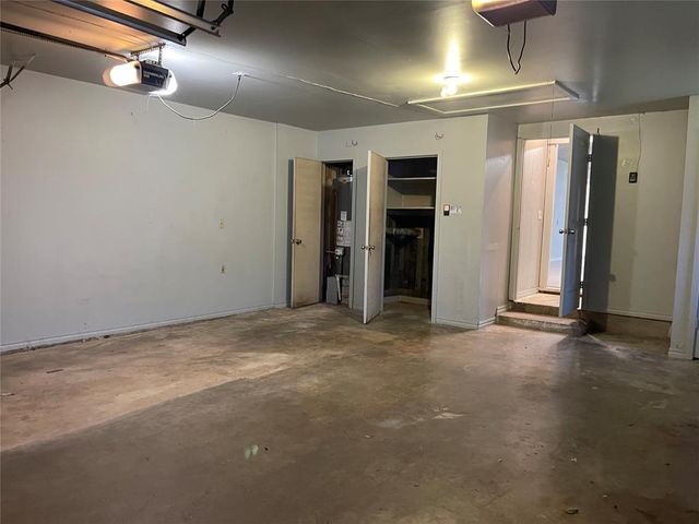 5913 Crestview Drive, Oklahoma City, OK 73105