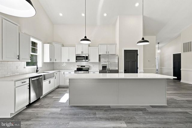 9133 LAWYERS RD, Spotsylvania, VA 22551