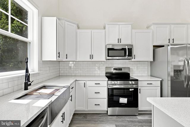 9133 LAWYERS RD, Spotsylvania, VA 22551