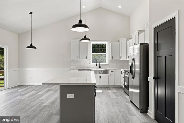 9133 LAWYERS RD, Spotsylvania, VA 22551
