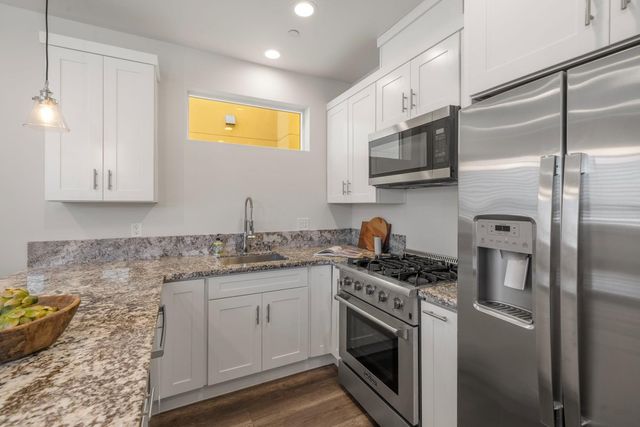 53 Rio Viale Ct, Sacramento, CA 95831
