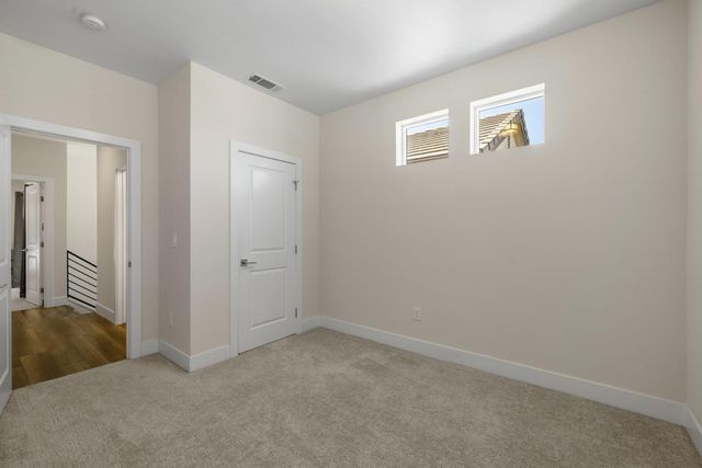 53 Rio Viale Ct, Sacramento, CA 95831