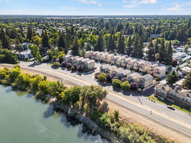 53 Rio Viale Ct, Sacramento, CA 95831