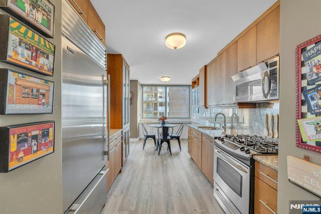 1600 Parker Avenue 27G, Fort Lee, NJ 07024