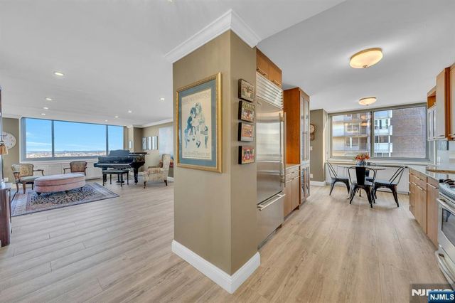 1600 Parker Avenue 27G, Fort Lee, NJ 07024