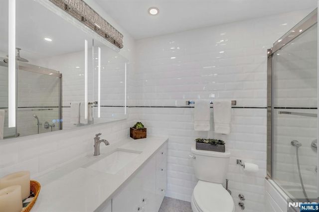 1600 Parker Avenue 27G, Fort Lee, NJ 07024