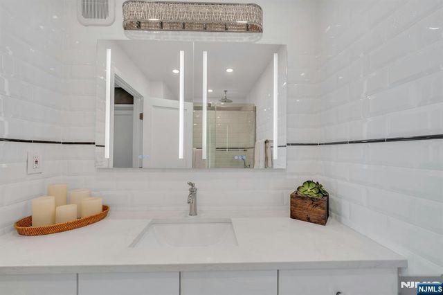 1600 Parker Avenue 27G, Fort Lee, NJ 07024