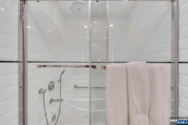1600 Parker Avenue 27G, Fort Lee, NJ 07024