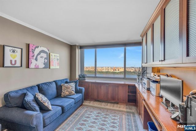 1600 Parker Avenue 27G, Fort Lee, NJ 07024