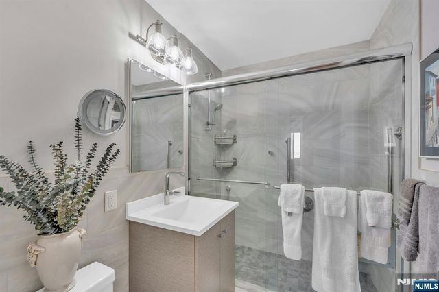 1600 Parker Avenue 27G, Fort Lee, NJ 07024