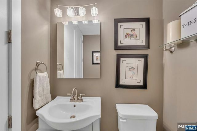 1600 Parker Avenue 27G, Fort Lee, NJ 07024