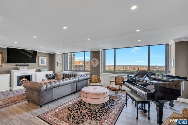1600 Parker Avenue 27G, Fort Lee, NJ 07024