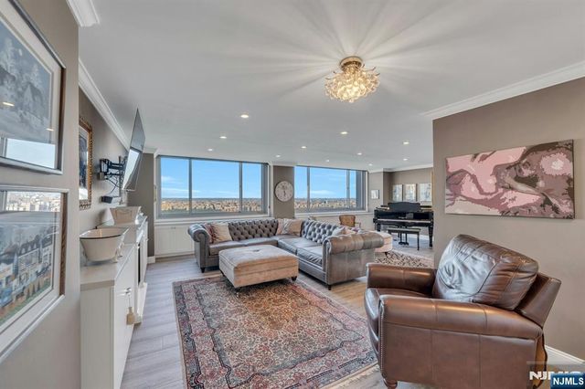 1600 Parker Avenue 27G, Fort Lee, NJ 07024
