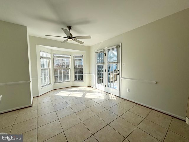 7481 GADSBY SQ, Alexandria, VA 22315