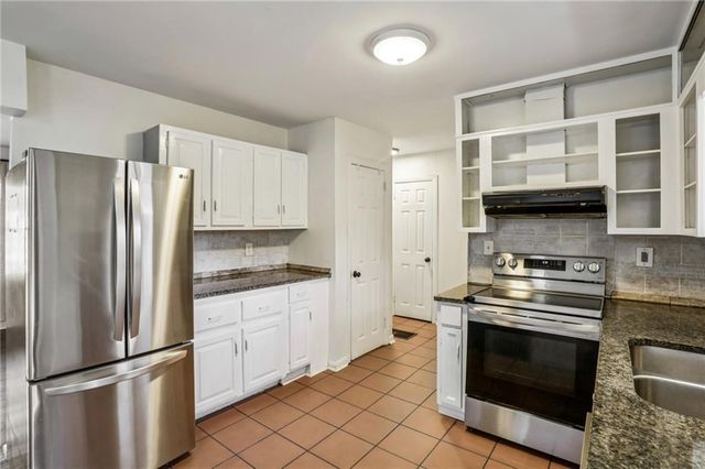 1609 Tanager Circle, Decatur, GA 30032